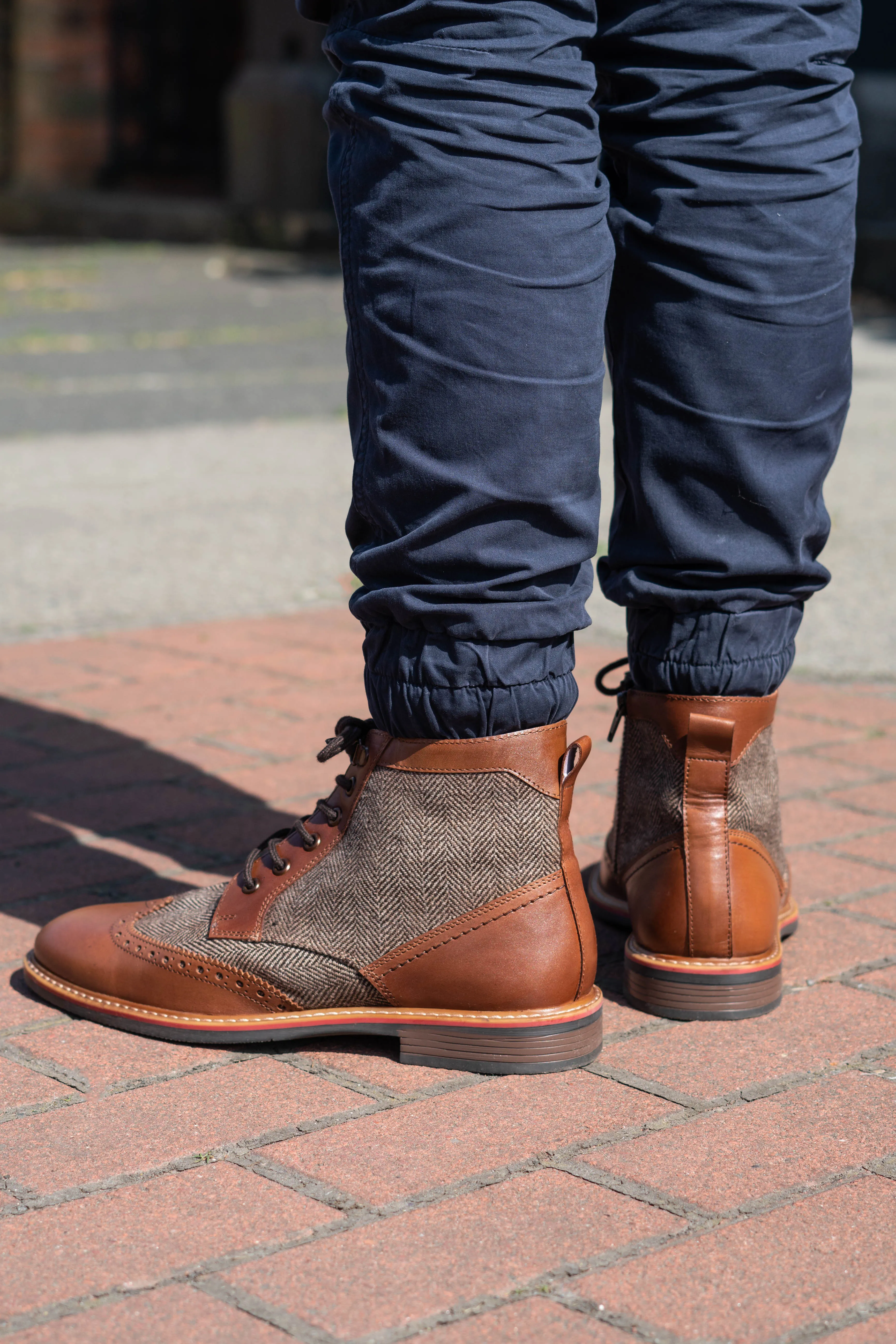Roamers Tan Leather & Herringbone Tweed Brogue Boots